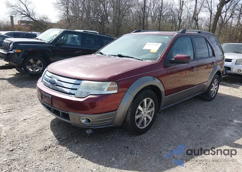 2008 Ford Taurus X z USA, uszkodzony, nr VIN 1FMDK02108GA21561